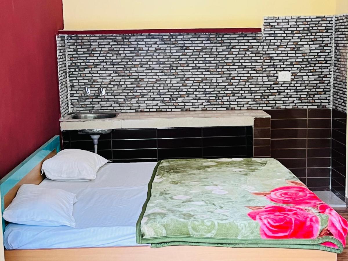 Girish Alay Home Stay Rudraprayāg Exterior foto