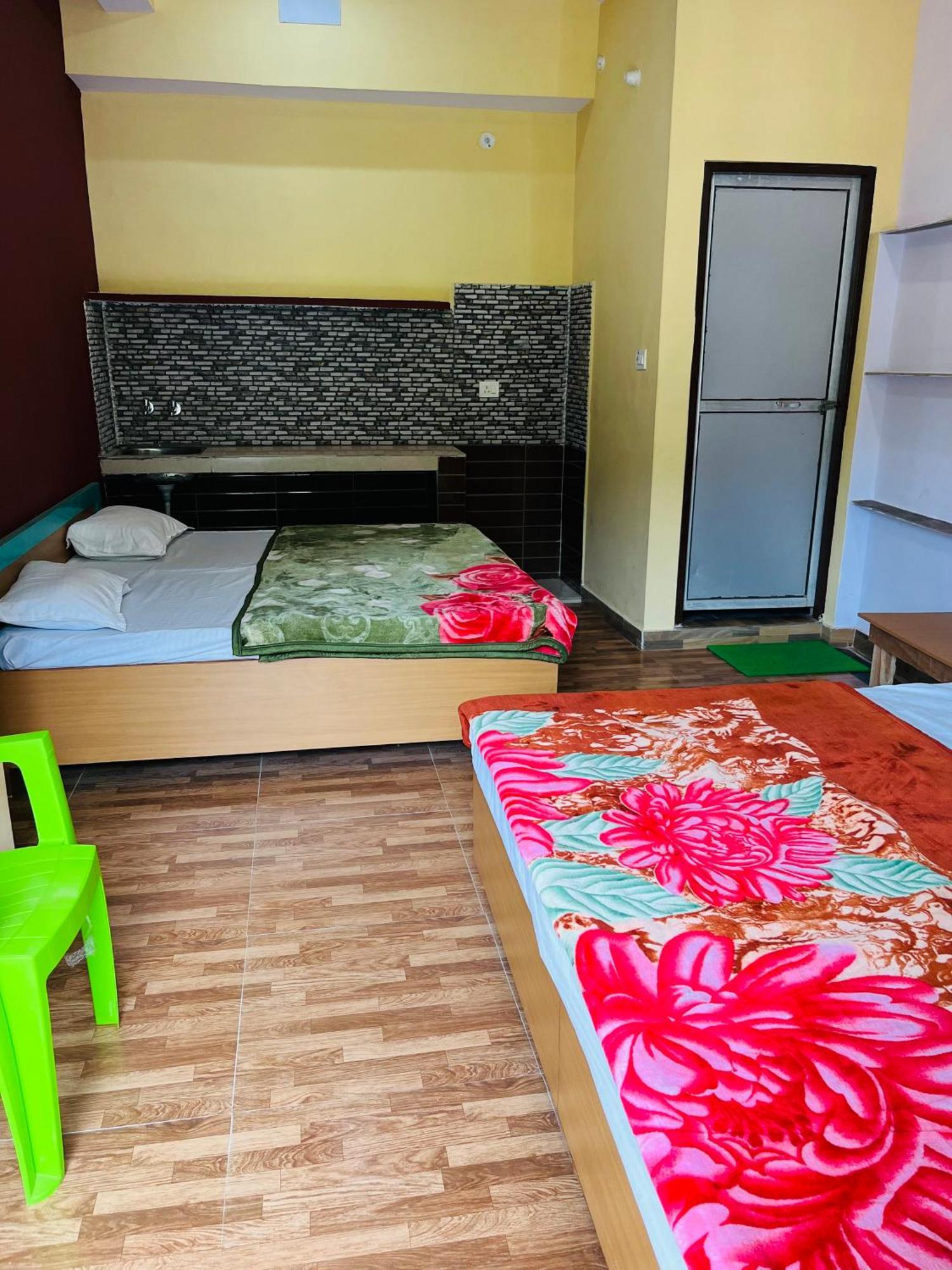 Girish Alay Home Stay Rudraprayāg Exterior foto