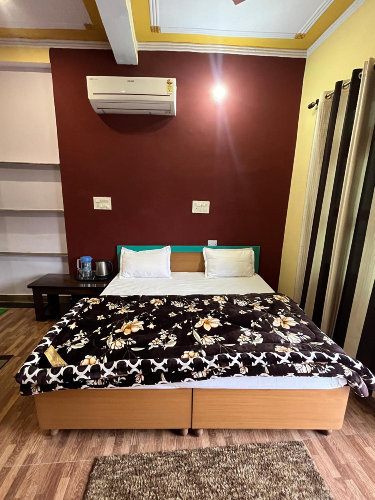 Girish Alay Home Stay Rudraprayāg Exterior foto